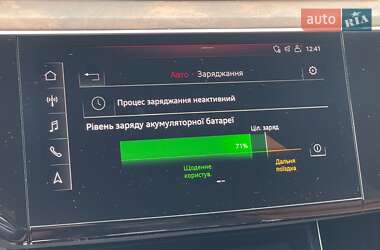 Позашляховик / Кросовер Audi e-tron 2020 в 