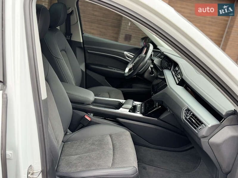 Внедорожник / Кроссовер Audi e-tron 2023 в Хмельницком фото 7 Внедорожник / Кроссовер Audi e-tron 2023 в Хмельницком