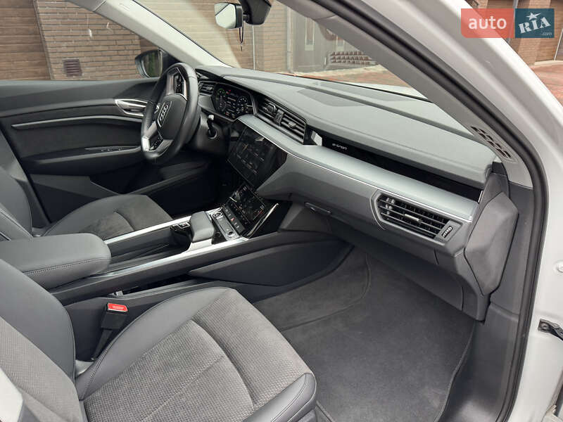 Внедорожник / Кроссовер Audi e-tron 2023 в Хмельницком фото 11 Внедорожник / Кроссовер Audi e-tron 2023 в Хмельницком