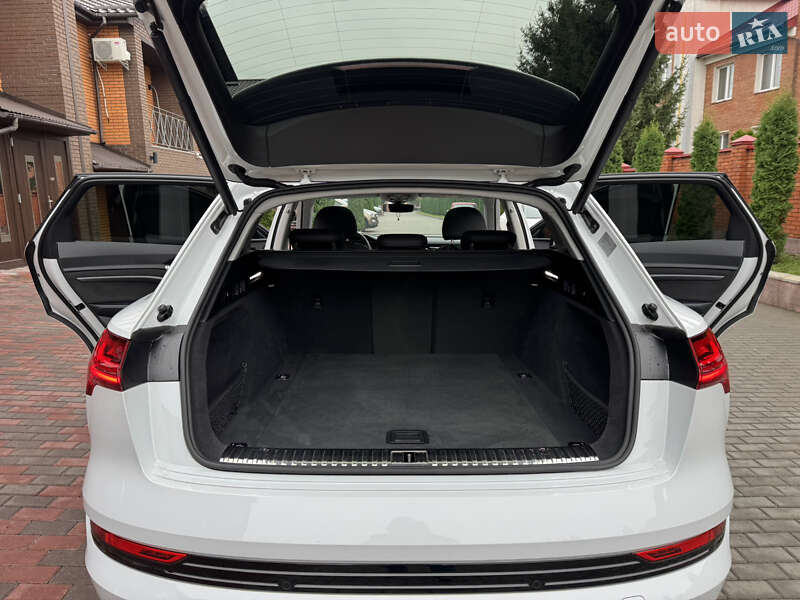 Внедорожник / Кроссовер Audi e-tron 2023 в Хмельницком фото 23 Внедорожник / Кроссовер Audi e-tron 2023 в Хмельницком