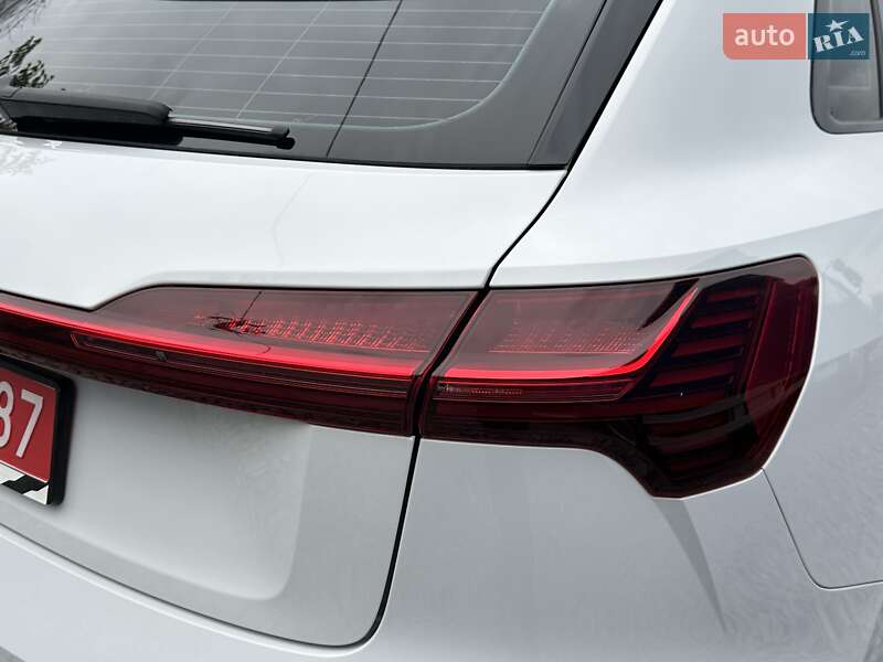 Позашляховик / Кросовер Audi e-tron 2020 в Рівному