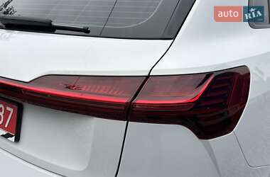 Внедорожник / Кроссовер Audi e-tron 2020 в 