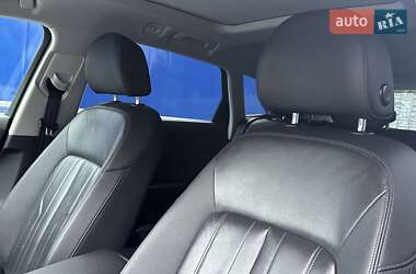 Внедорожник / Кроссовер Audi e-tron 2020 в 