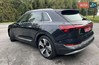Внедорожник / Кроссовер Audi e-tron 2019 в 