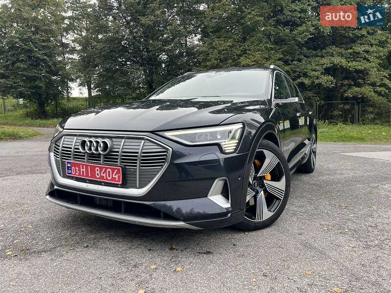 Внедорожник / Кроссовер Audi e-tron 2019 в 