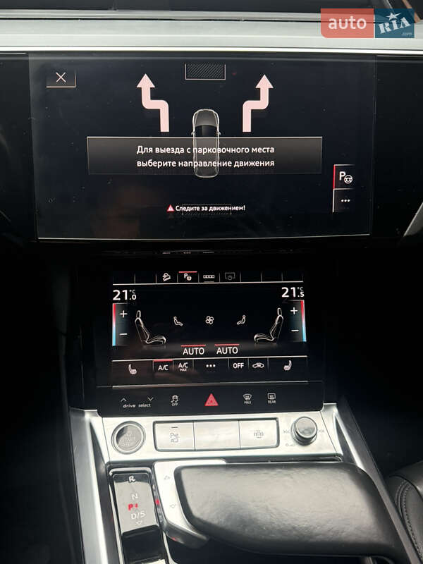 Внедорожник / Кроссовер Audi e-tron 2021 в Иршаве