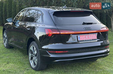 Позашляховик / Кросовер Audi e-tron 2019 в 