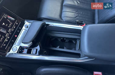 Позашляховик / Кросовер Audi e-tron 2019 в 