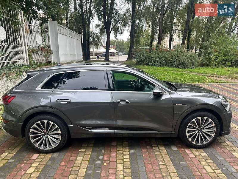 Внедорожник / Кроссовер Audi e-tron 2021 в Черновцах