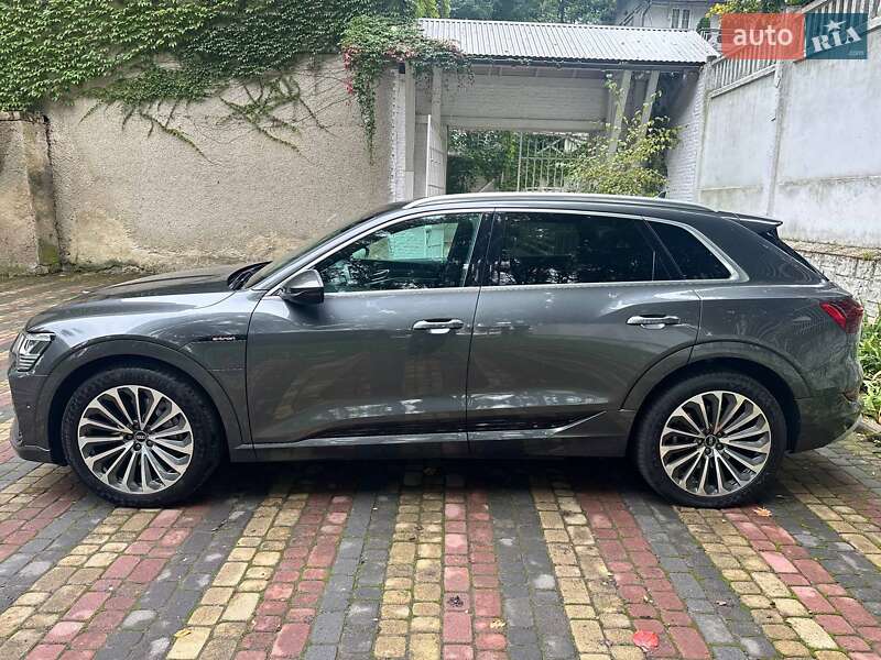 Внедорожник / Кроссовер Audi e-tron 2021 в Черновцах