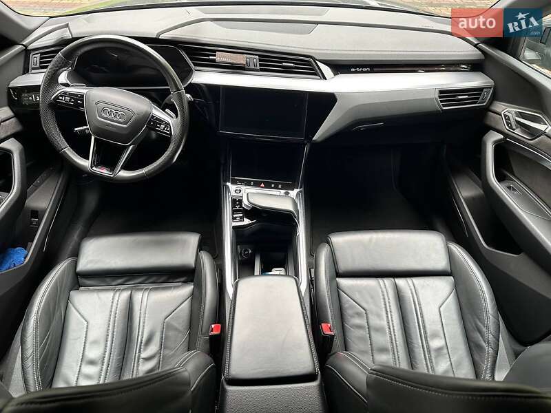 Внедорожник / Кроссовер Audi e-tron 2021 в Черновцах