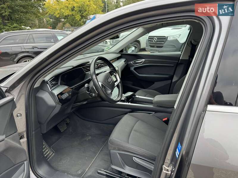 Внедорожник / Кроссовер Audi e-tron 2021 в Львове