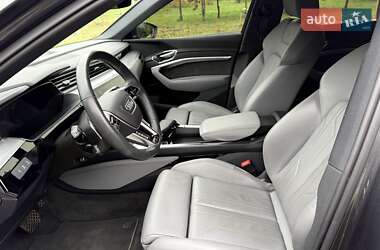 Внедорожник / Кроссовер Audi e-tron 2021 в Киеве