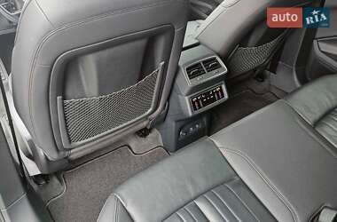Позашляховик / Кросовер Audi e-tron 2021 в 