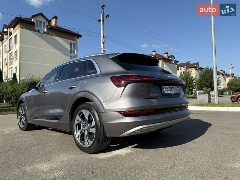 Внедорожник / Кроссовер Audi e-tron 2020 в Киеве