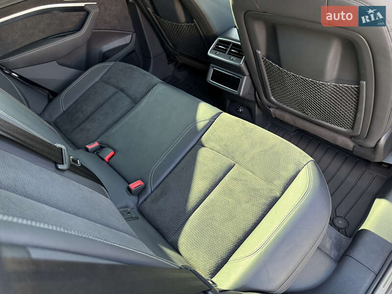 Внедорожник / Кроссовер Audi e-tron 2020 в Киеве