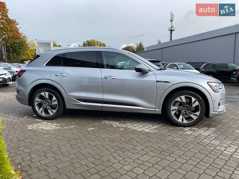 Внедорожник / Кроссовер Audi e-tron 2022 в Львове