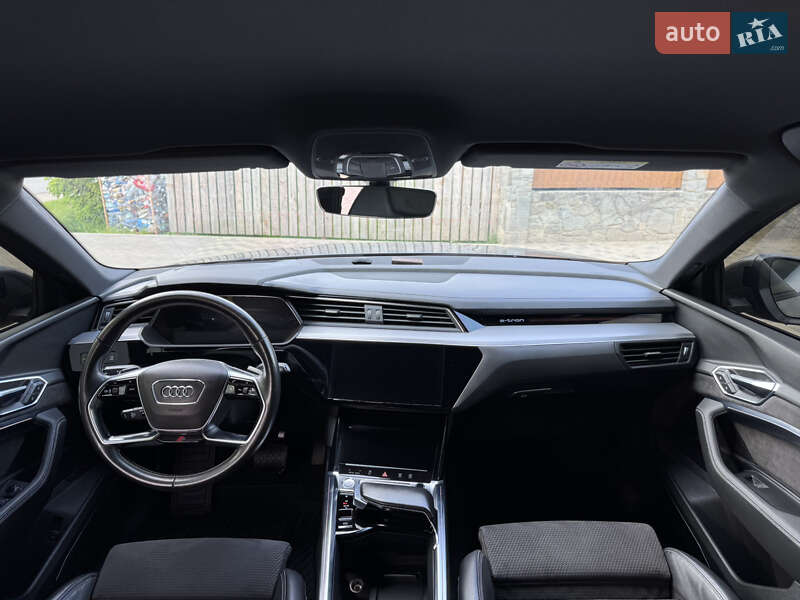 Внедорожник / Кроссовер Audi e-tron 2019 в Львове