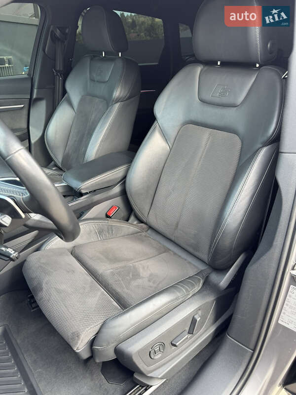 Внедорожник / Кроссовер Audi e-tron 2019 в Львове