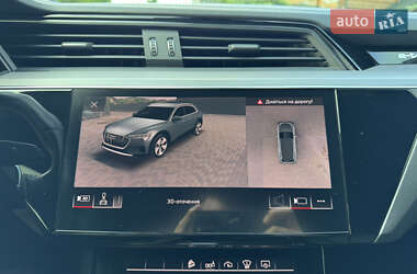 Внедорожник / Кроссовер Audi e-tron 2019 в 