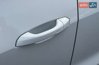 Внедорожник / Кроссовер Audi e-tron 2021 в 