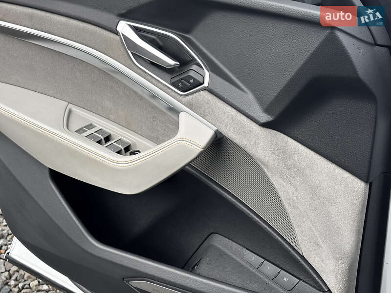 Внедорожник / Кроссовер Audi e-tron 2021 в Львове