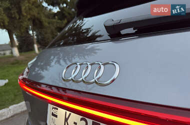 Позашляховик / Кросовер Audi e-tron 2020 в 