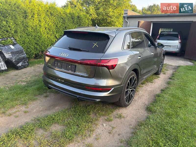 Внедорожник / Кроссовер Audi e-tron 2019 в Николаеве