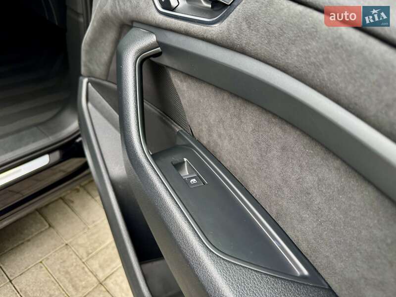 Позашляховик / Кросовер Audi e-tron 2020 в Дрогобичі фото 99 Позашляховик / Кросовер Audi e-tron 2020 в Дрогобичі