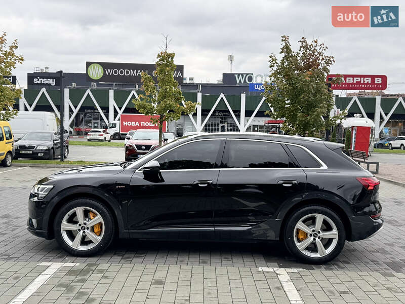 Внедорожник / Кроссовер Audi e-tron 2023 в Хмельницком