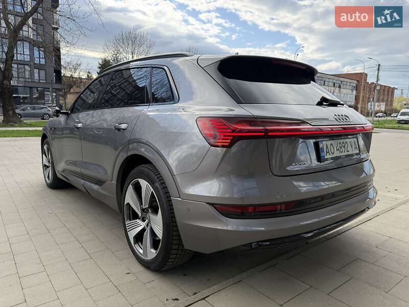 Позашляховик / Кросовер Audi e-tron 2019 в Ужгороді