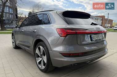 Внедорожник / Кроссовер Audi e-tron 2019 в 