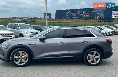 Внедорожник / Кроссовер Audi e-tron 2019 в 
