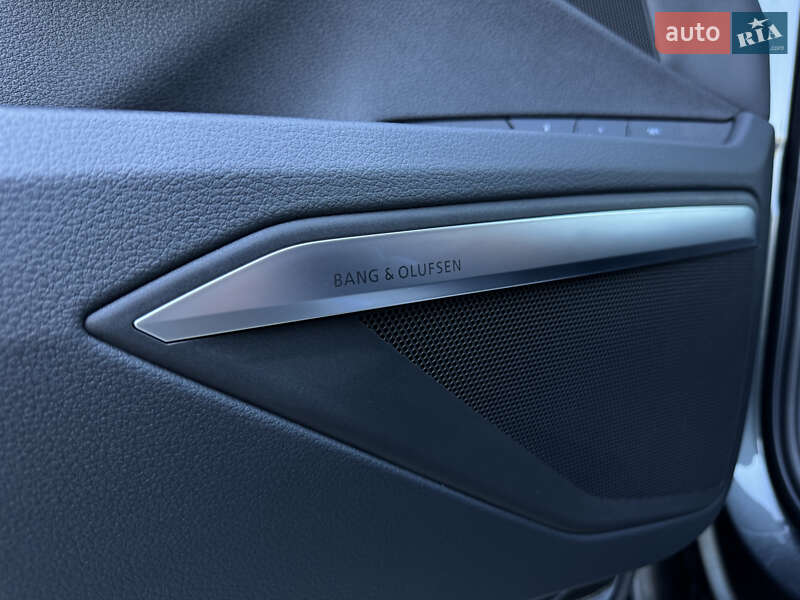 Позашляховик / Кросовер Audi e-tron 2022 в Мукачевому