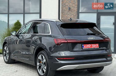Внедорожник / Кроссовер Audi e-tron 2020 в 