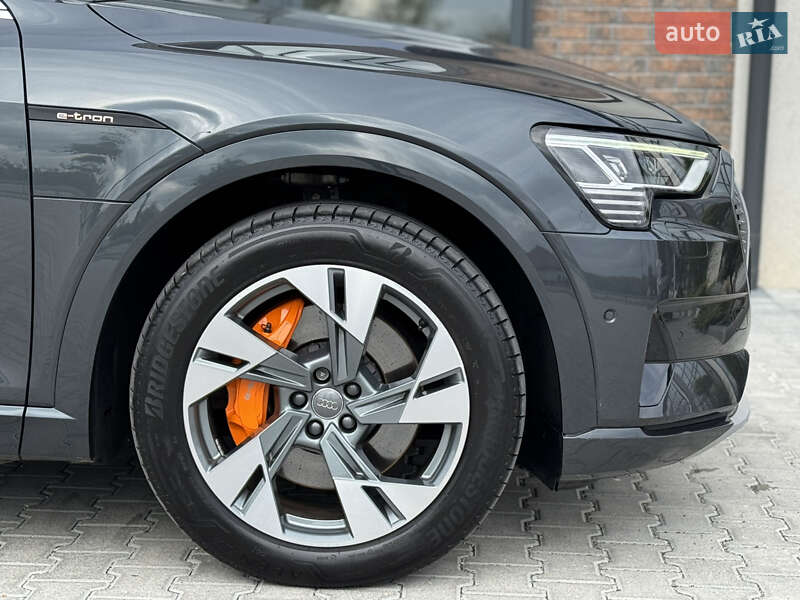 Внедорожник / Кроссовер Audi e-tron 2020 в Тернополе фото 23 Внедорожник / Кроссовер Audi e-tron 2020 в Тернополе