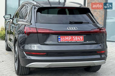 Внедорожник / Кроссовер Audi e-tron 2020 в 