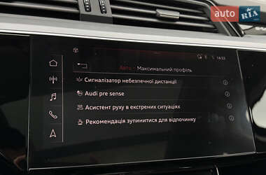 Внедорожник / Кроссовер Audi e-tron 2020 в 