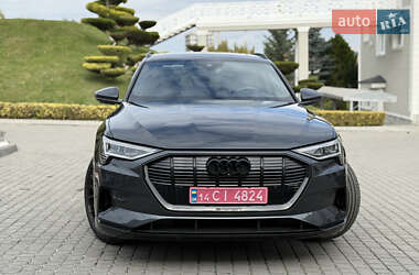 Внедорожник / Кроссовер Audi e-tron 2021 в 