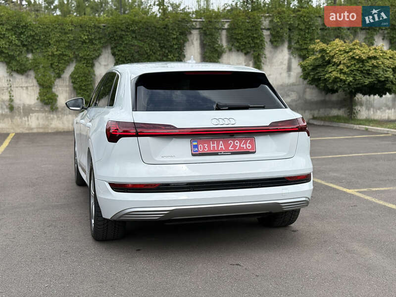 Позашляховик / Кросовер Audi e-tron 2021 в Рівному фото 18 Позашляховик / Кросовер Audi e-tron 2021 в Рівному
