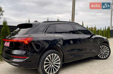 Внедорожник / Кроссовер Audi e-tron 2019 в 