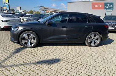 Внедорожник / Кроссовер Audi e-tron 2019 в 