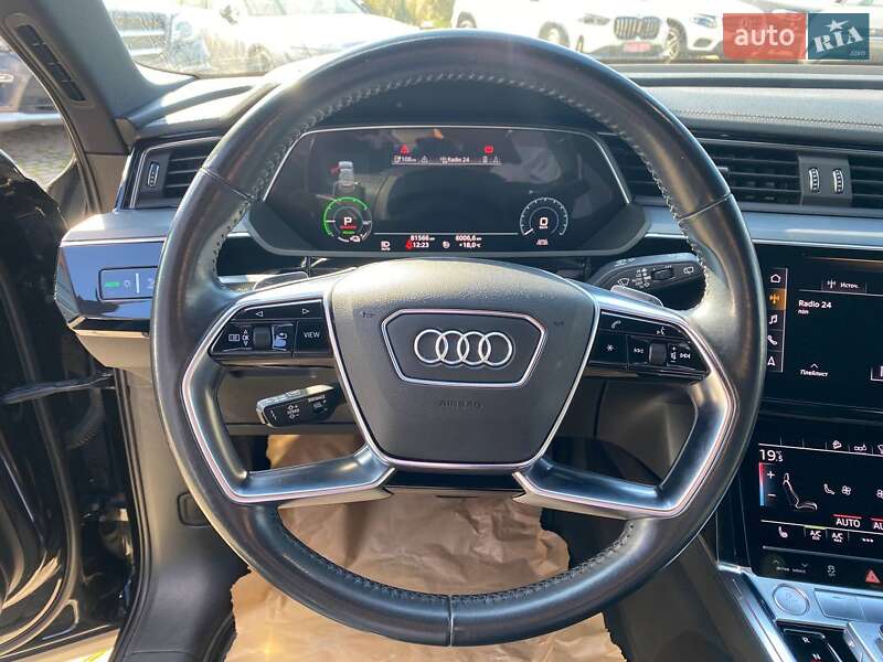 Внедорожник / Кроссовер Audi e-tron 2019 в Львове