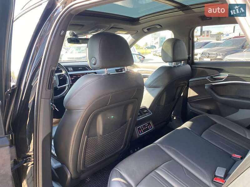 Внедорожник / Кроссовер Audi e-tron 2019 в Львове