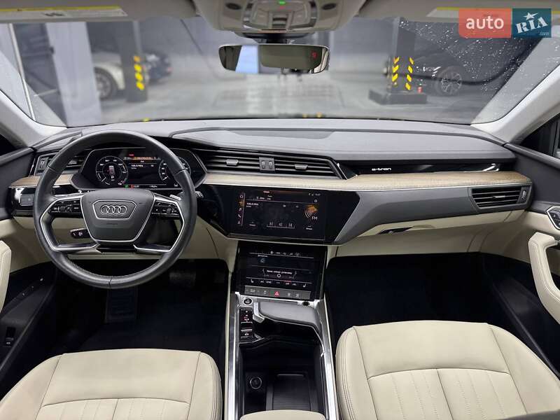 Внедорожник / Кроссовер Audi e-tron 2023 в Черновцах