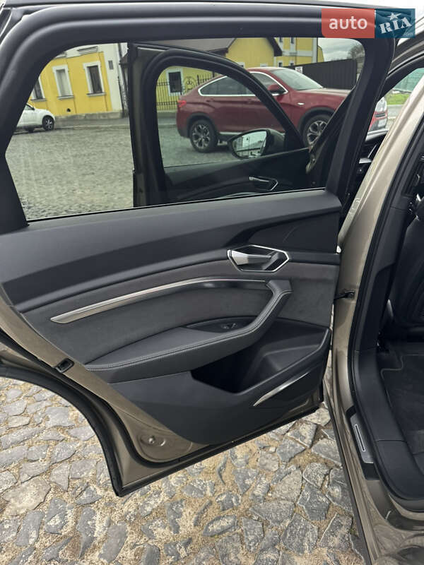 Внедорожник / Кроссовер Audi e-tron 2021 в Луцке