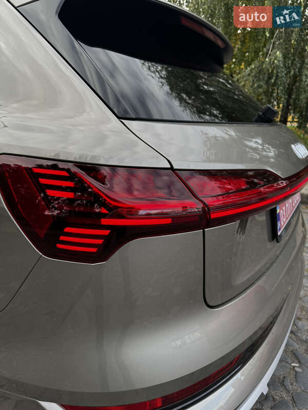Внедорожник / Кроссовер Audi e-tron 2021 в Луцке