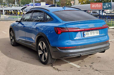 Позашляховик / Кросовер Audi e-tron 2020 в 