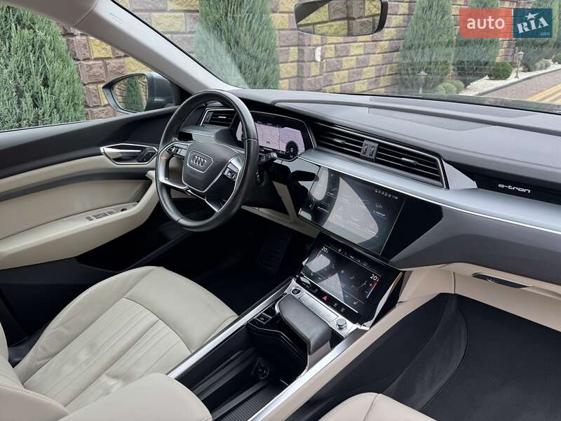 Внедорожник / Кроссовер Audi e-tron 2022 в Луцке
