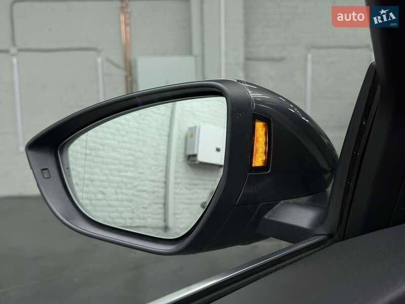 Внедорожник / Кроссовер Audi e-tron 2021 в Луцке